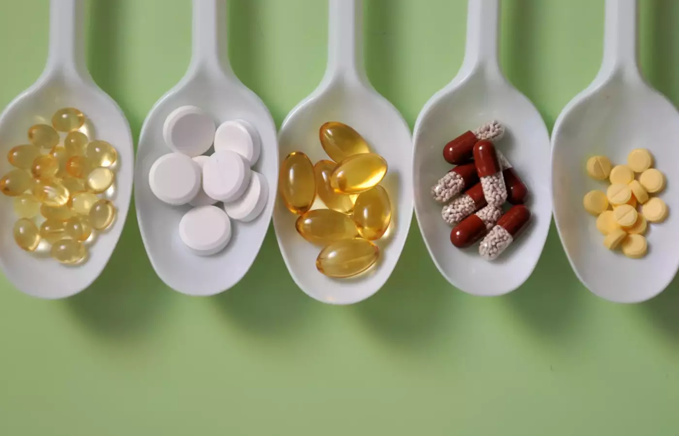 Calcio e Vitamina D: L'Inutilità degli Integratori nella Prevenzione di Fratture e Cadute negli Anziani