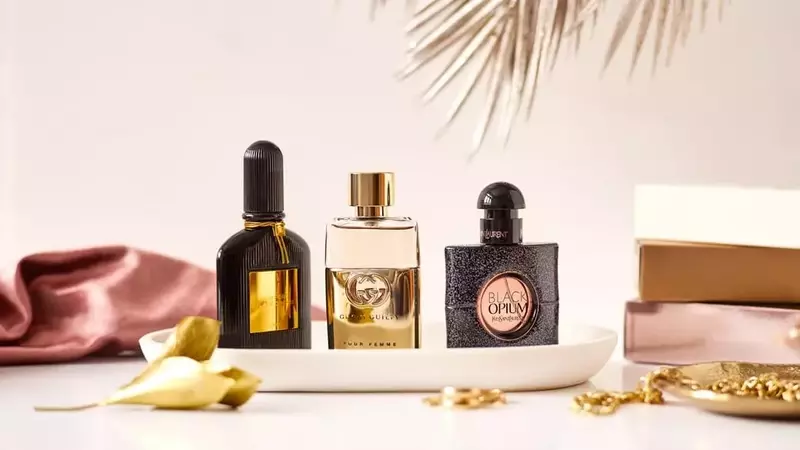 Autumn Allure: A Chic Guide to Finding Your Signature Seasonal Scent