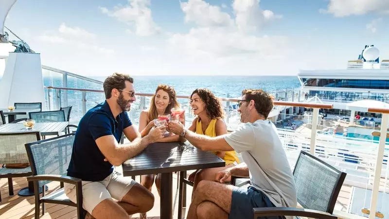 The Ultimate Men's Cruise Wear Guide for Style and Comfort