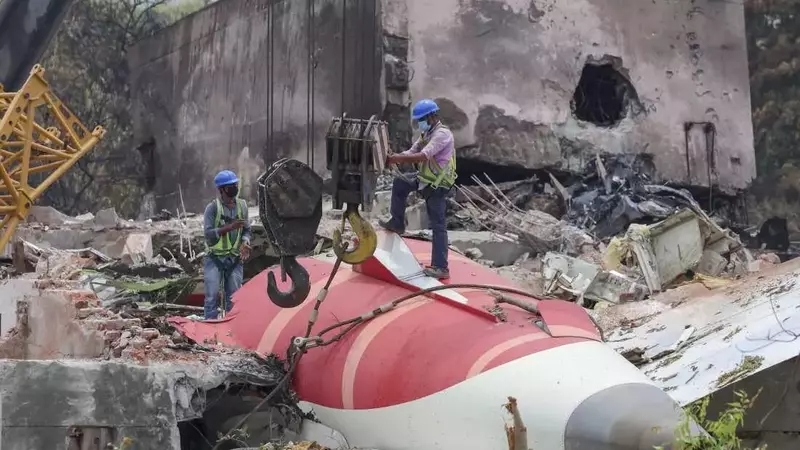 Preliminary Report Reveals Fuel Switches Cut Off Before Air India Boeing 787 Crash