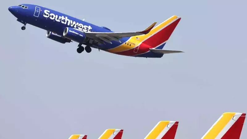 Southwest Flight's Dramatic Descent Averts Mid-Air Catastrophe