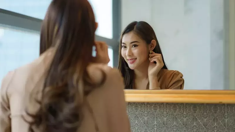 Effortless Elegance: Affordable Jewelry for Busy Individuals