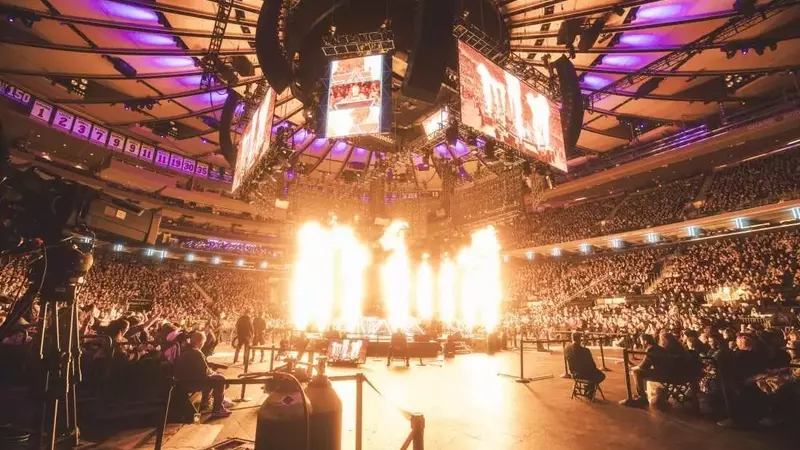 Dungeons & Dragons: From Living Room to Stadium Stages