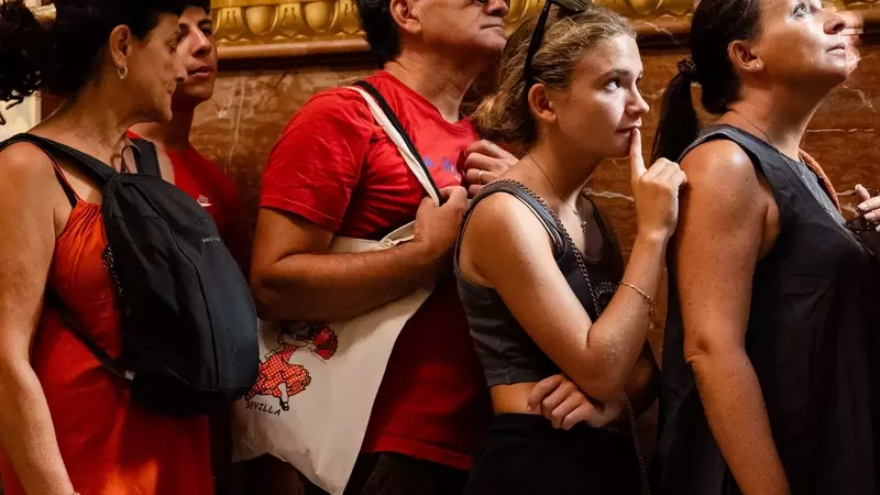 Seville's Macarena Statue: A Restoration Gone Wrong Ignites Controversy