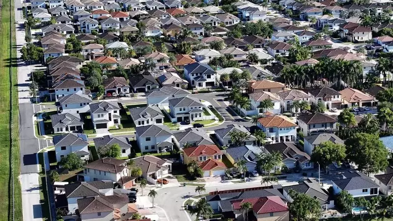 Housing Market Thaws: Signs of Improvement Amidst High Rates
