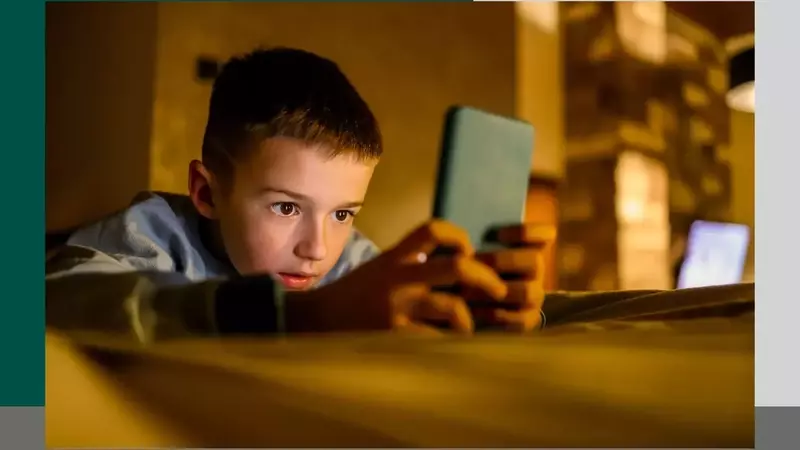 Social Media's Influence on Adolescent Masculinity: A Study on Digital Stereotypes and Emotional Well-being