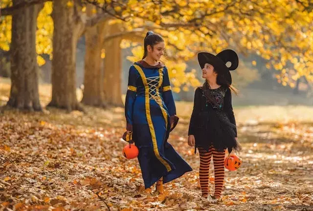 Navigating Tween Social Dynamics: The Halloween Costume Dilemma