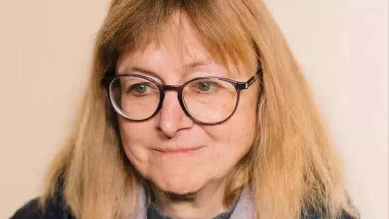 Helen DeWitt's Long Road to "Your Name Here": A Story of Literary Ambition and Personal Struggle