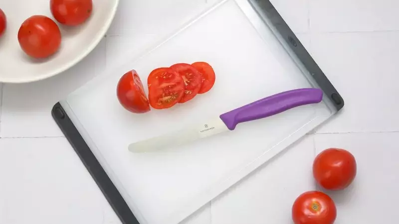The Perfect Gift: Victorinox Swiss Classic Serrated Paring Knife