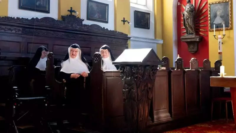 Elderly Nuns Stage Daring Return to Beloved Convent, Sparking Debate and Gaining Global Support
