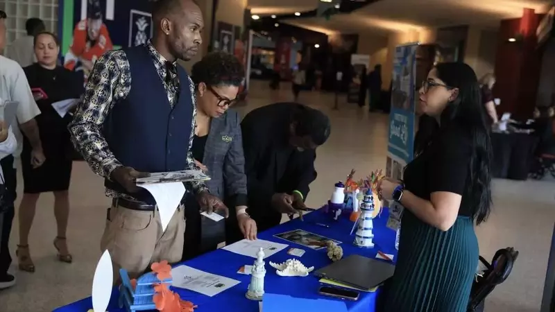 The Obscured Reality: Navigating the U.S. Job Market Amidst Government Stalemate
