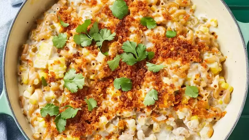 Eleven Irresistible Mac and Cheese Recipes for Winter