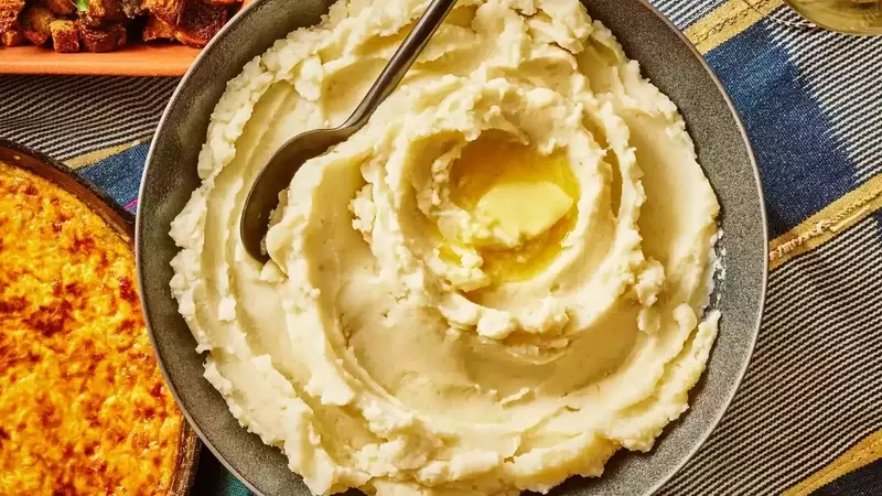 Mastering Thanksgiving: A Comprehensive Culinary Guide