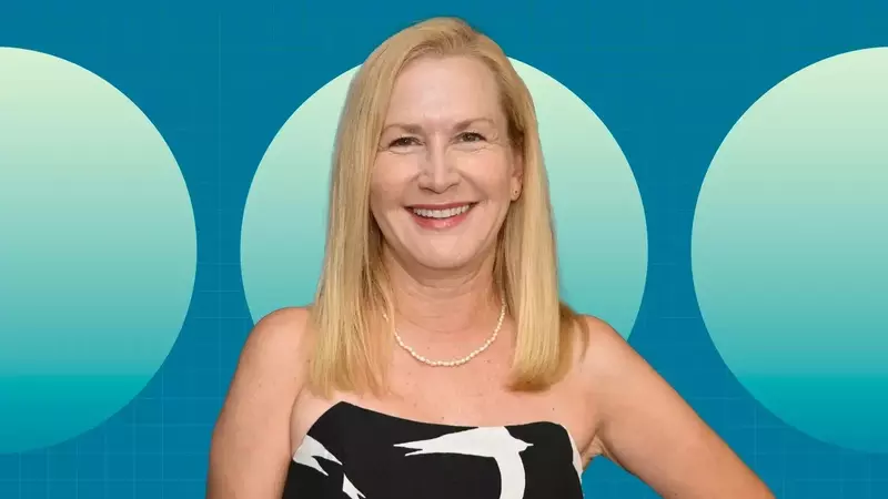 Angela Kinsey's Favorite On-Set Snack: A Simple and Effective Energy Boost