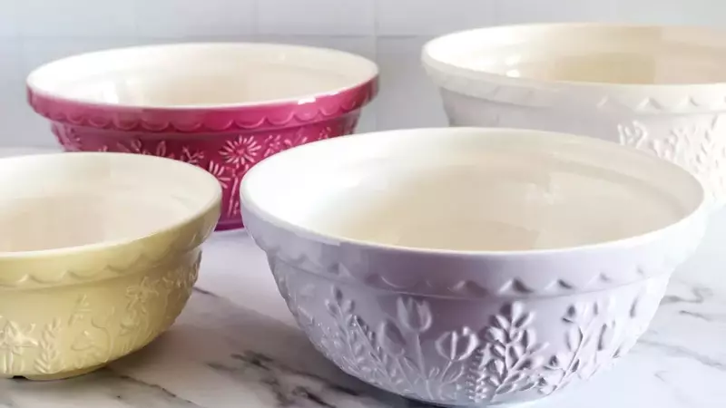 Mason Cash "In the Meadow" Mixing Bowl Set: A Baker's Dream Gift