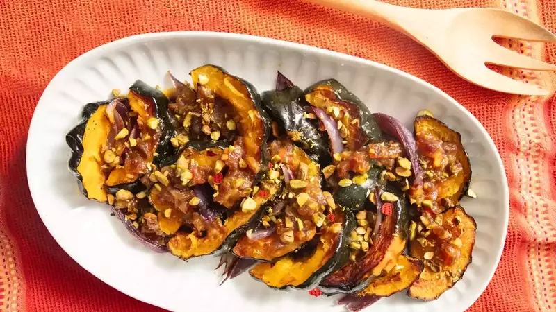Culinary Harmony: Roasted Acorn Squash with Caramelized Red Onions and Honey-Date Vinaigrette