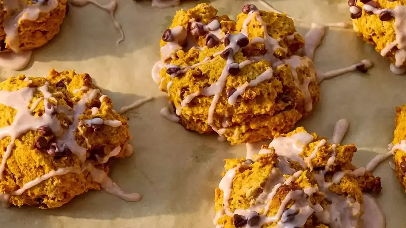 Effortless Pumpkin Chocolate-Chip Drop Scones