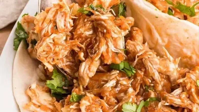 Budget-Friendly Crowd-Pleasers: Economical Recipes for Large Gatherings