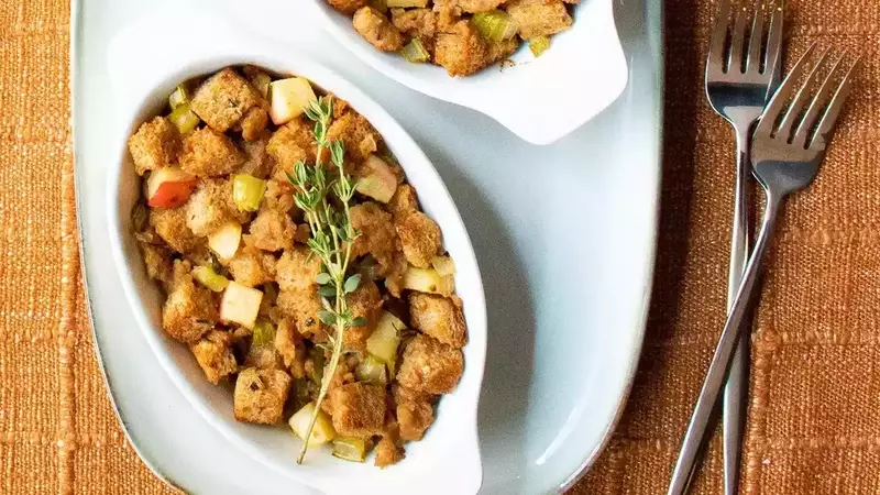 Thanksgiving Feasts for Two: Delicious Dishes for Intimate Celebrations