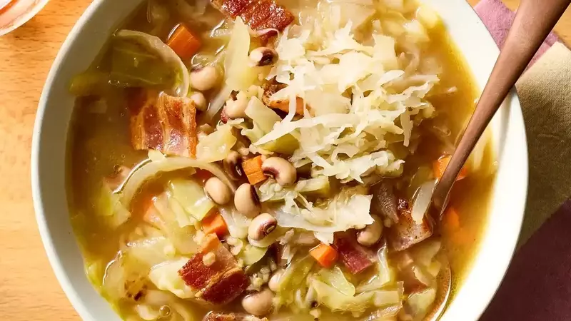 Hearty Ukrainian Cabbage Soup: A Family Tradition Reimagined