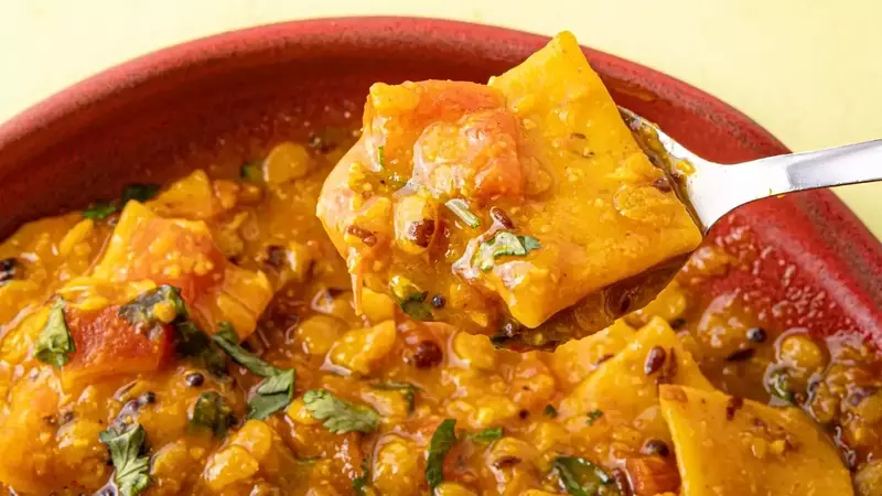 Dal Dhokli: A Heartwarming Indian Lentil Stew with Spiced Wheat Dumplings