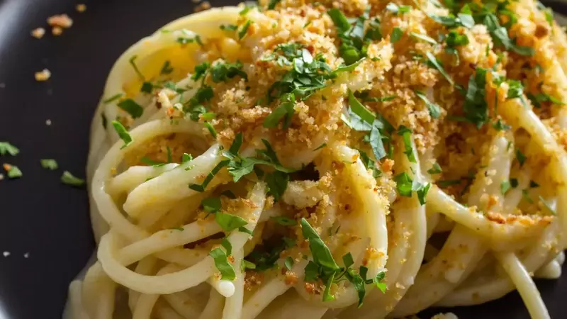 Crafting the Perfect Pasta Burro e Alici: A Culinary Journey