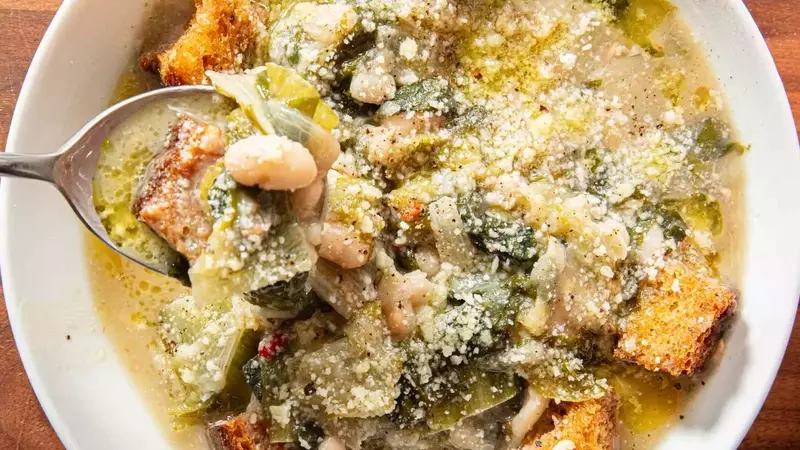 Warm Winter Comfort: Essential Soups & Stews
