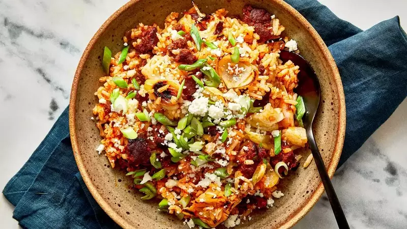 Easy Mexican Fried Rice: A Flavorful Fusion Dish