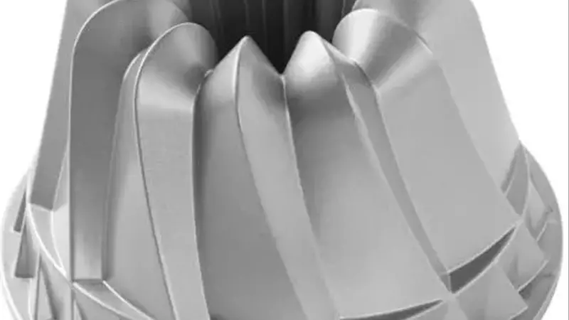 The Art of Kugelhopf: A Timeless European Brioche