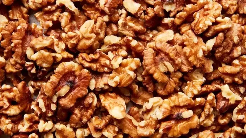 A Guide to 13 Delicious Nut Varieties and Their Culinary Uses