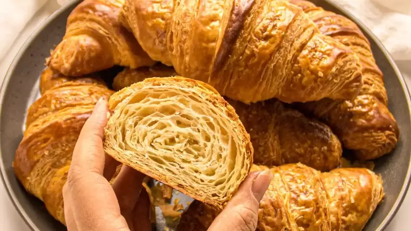 The Ultimate Guide to Crafting Perfect Homemade Croissants