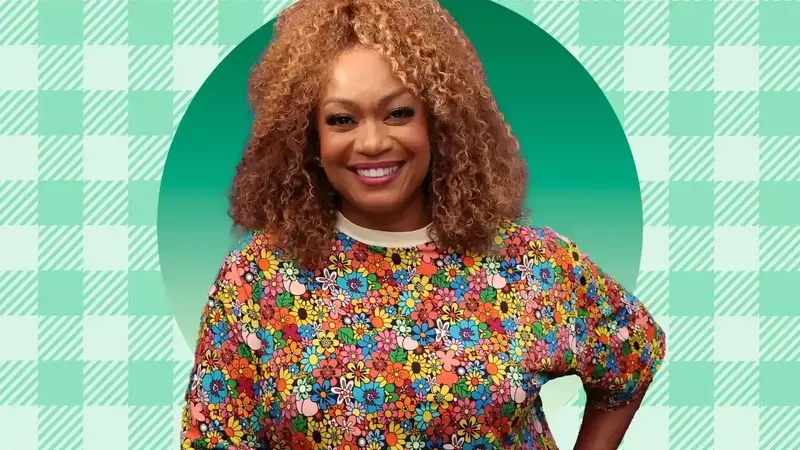 Sunny Anderson's Holiday Herb Butter: A Culinary Delight