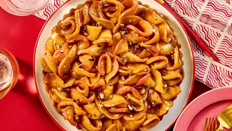 Symphony of Flavors: Crafting the Exquisite Apple Chestnut Caramel Tart