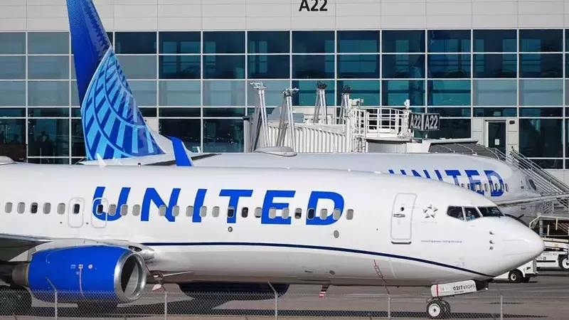 United Airlines Flight Returns to Dulles After Engine Failure During Takeoff