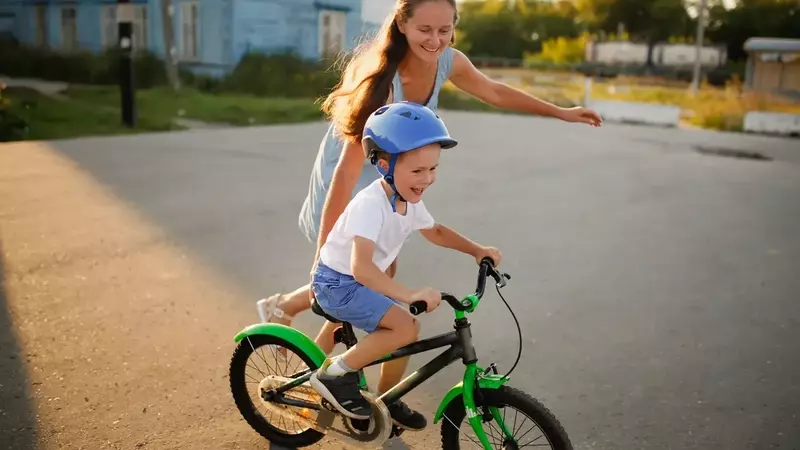 Understanding the 'Dandelion Child' Archetype: Traits, Challenges, and Support Strategies