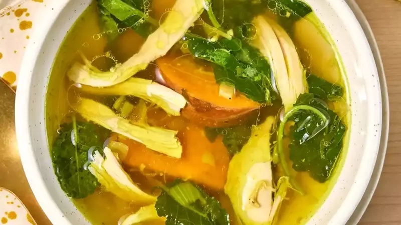 18 Heartwarming Broth-Based Soups Perfect for the Mediterranean Diet