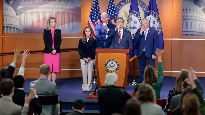 ACA Shoppers Face Mounting Costs as Congress Delays Healthcare Decisions