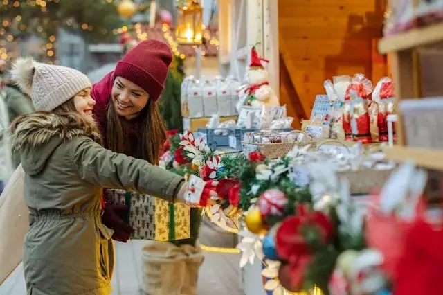 Innovative Christmas Gifting Solution for Single Mothers
