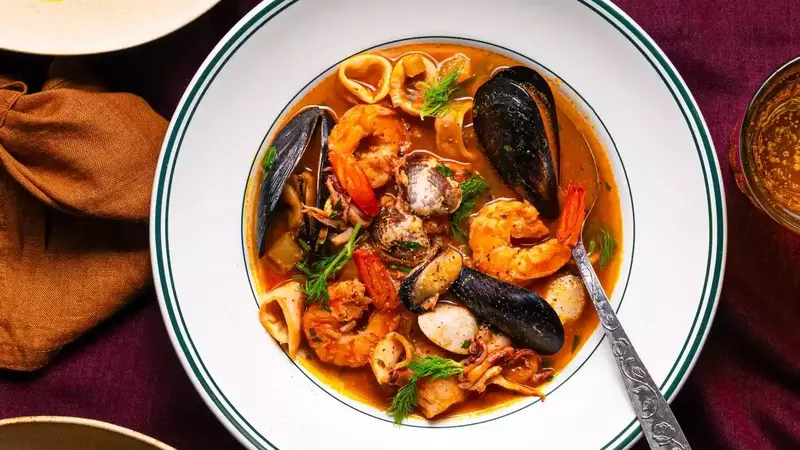 Zuppa di Pesce: A Flavorful Italian Seafood Stew