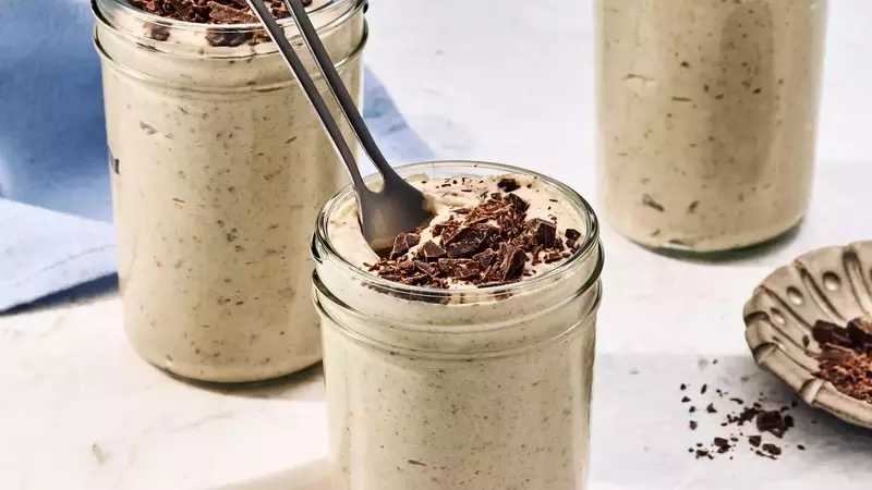 22 High-Fiber Overnight Oats Recipes You'll Want to Make Every Morning