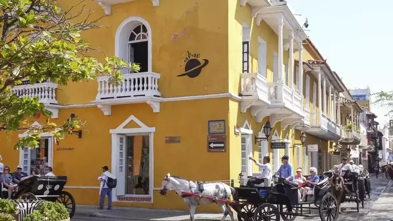 Cartagena Embraces Electric Carriages, Bidding Farewell to Horse-Drawn Buggies