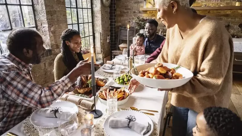 Elevating Holiday Feasts: A Guide to Nutritious and Joyful Celebrations