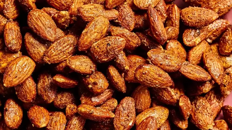 Delectable Spiced Almonds: A Healthy and Flavorful Snack