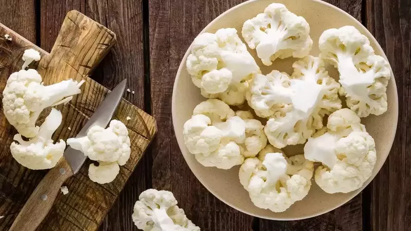 The Best Way to Prepare Cauliflower, According to Chefs
