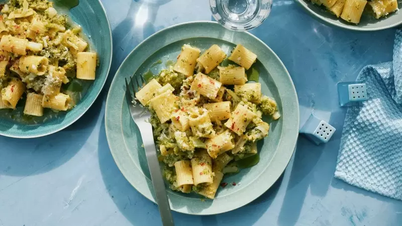Culinary Wellness: Crafting Cost-Effective and Nourishing Meals Post-Holidays