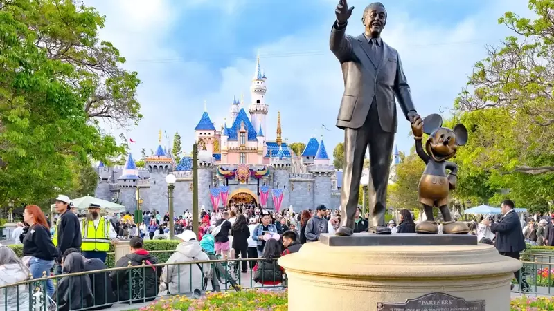 Disneyland vs. Disney World: A Neurodivergent Family's Preferred Park