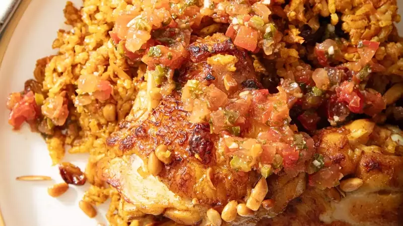 Kabsa: A Flavorful Journey of Chicken and Rice