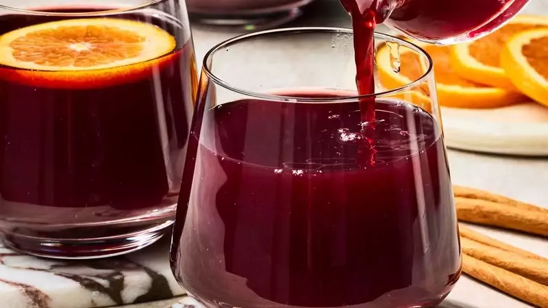 22 Invigorating No-Sugar-Added Drinks to Boost Your Health and Hydration