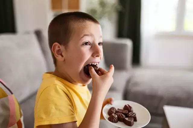 Viral Video Sparks Debate on Gendered Food Dynamics