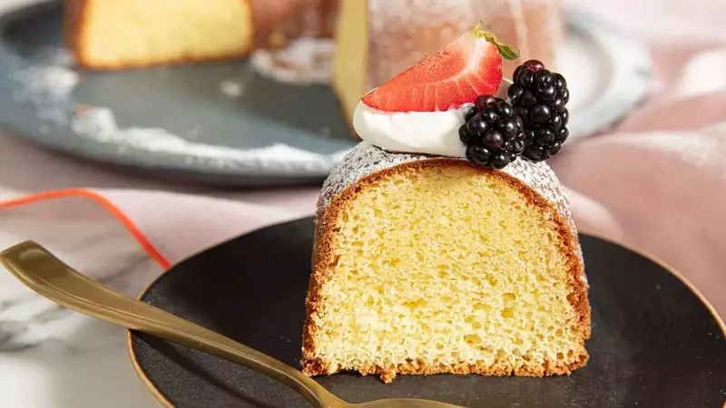 Simplified Hot Milk Cake: An Easy and Versatile Dessert